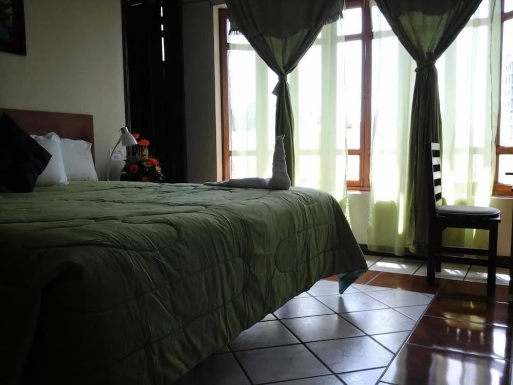 Hotel Fotherhouse San Salvador Eksteriør billede